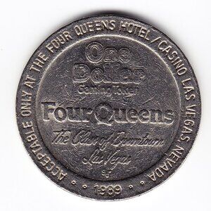 1989 Four Queens Hotel & Casino Las Vegas $1 Gaming Token 38mm (b14)